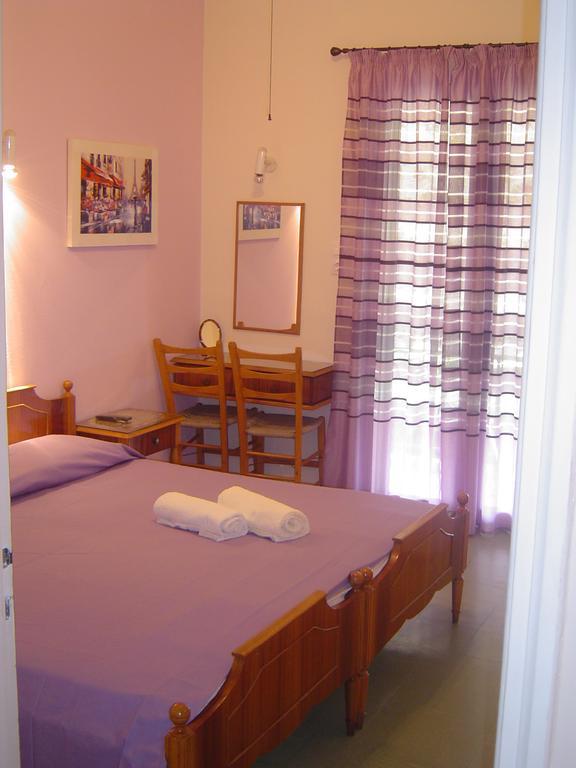 Nana Hotel Kaména Voúrla Rom bilde